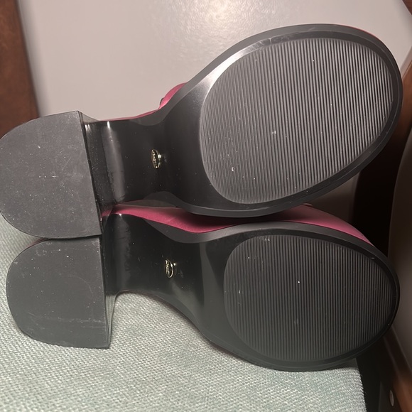 Pink heels - Picture 3 of 5